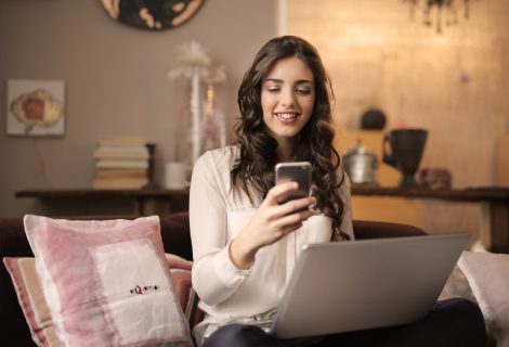 Guia para comprar vestidos em lojas online: dicas, benefícios e como comprar de forma inteligente